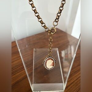NEW Cameo Pendant Necklace